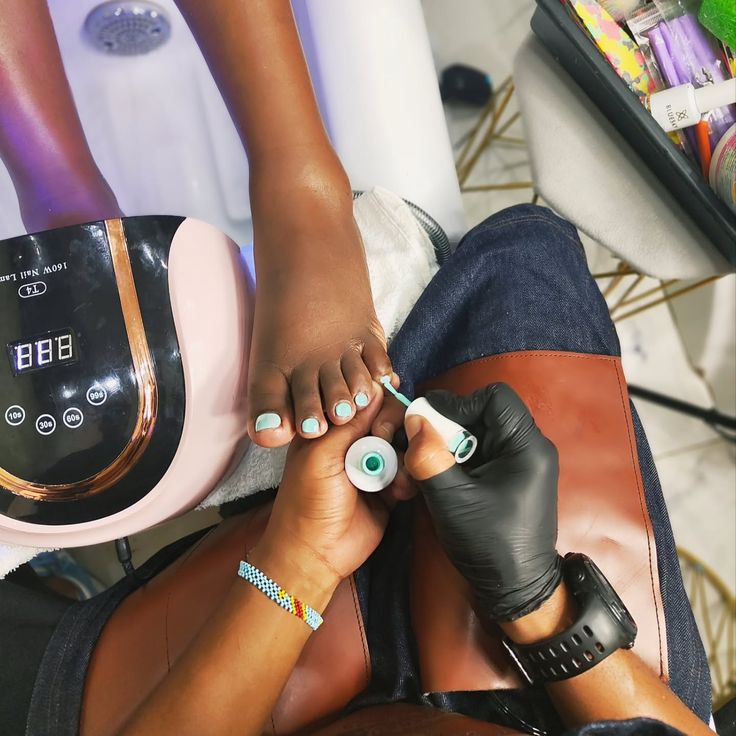 Your feet never take a day off so take care of them 👣 __📌 Greenspan mall 1st floor __🐾_